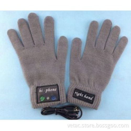 Bluetooth gloves with usb chargeable cable